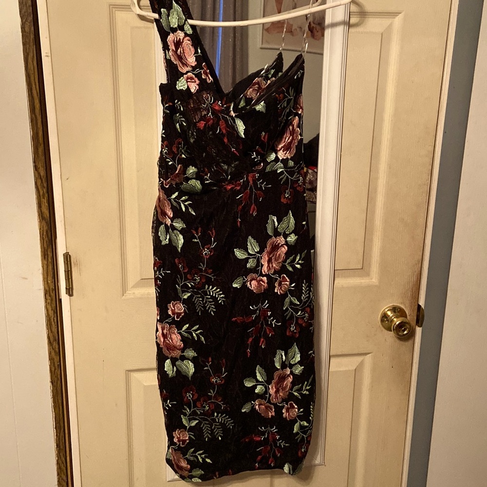 Flower Lace Cocktail Dress!! Never worn!